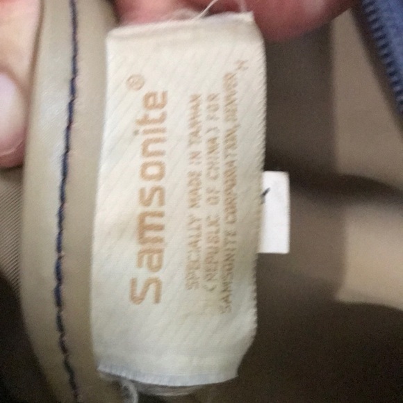 Like New! Vintage Samsonite Carry-on Messenger Bag - Picture 3 of 6